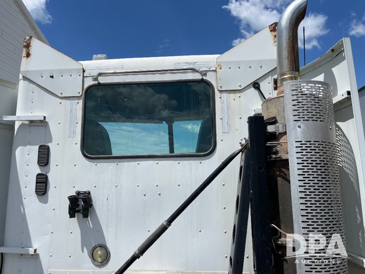 2009-freightliner-truck-(jn2397,-unit-277091)-image-29