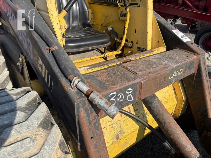 new-holland-l553-image-7
