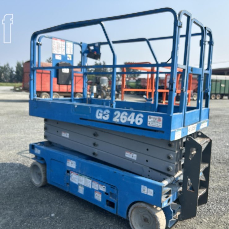 2013 GENIE GS2646