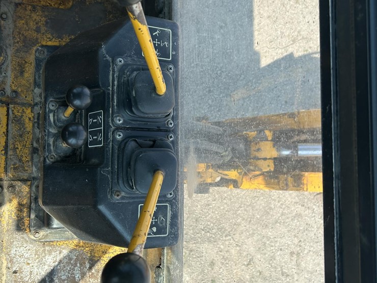 1986-deere-310c-image-14
