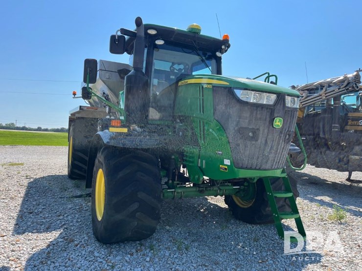 2019-john-deere-f4365-image-4