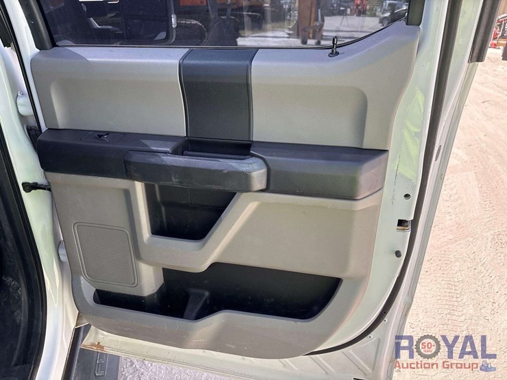 2019-ford-f350-image-30