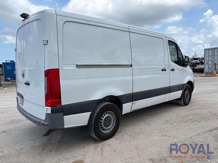 2019-freightliner-sprinter-1500-image-3