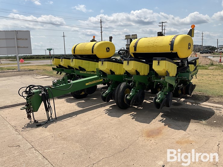 2005-john-deere-1760-image-1