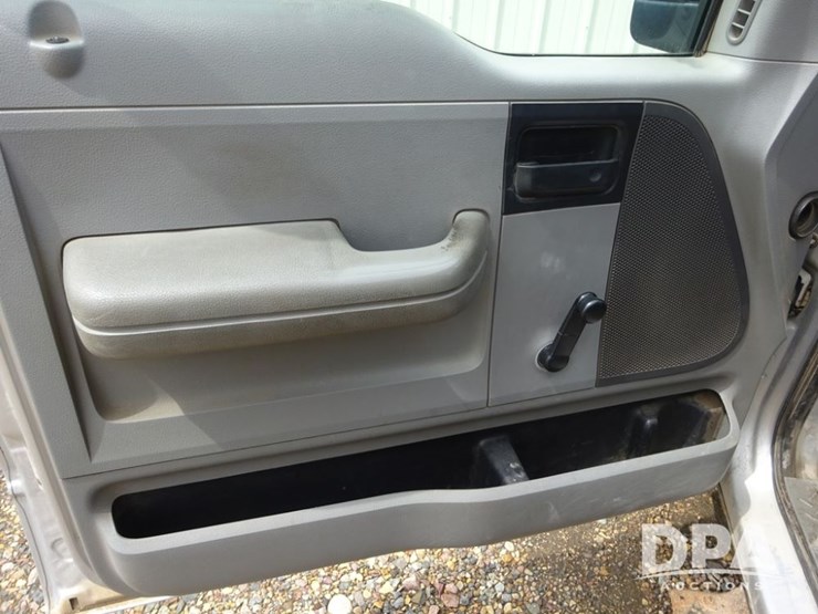2004-ford-f150-image-62