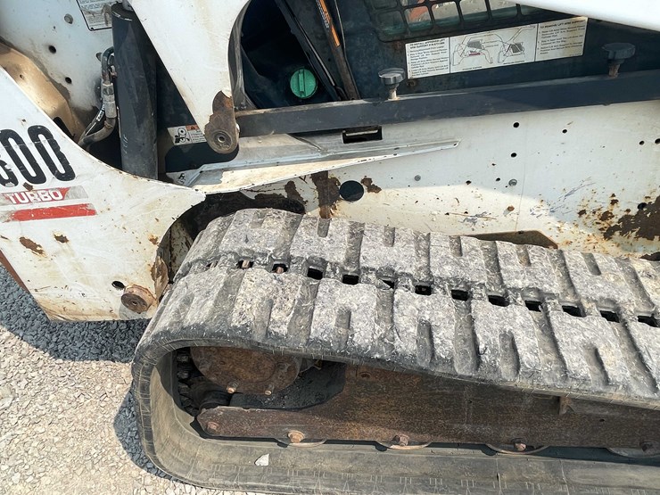 bobcat-t300-image-9