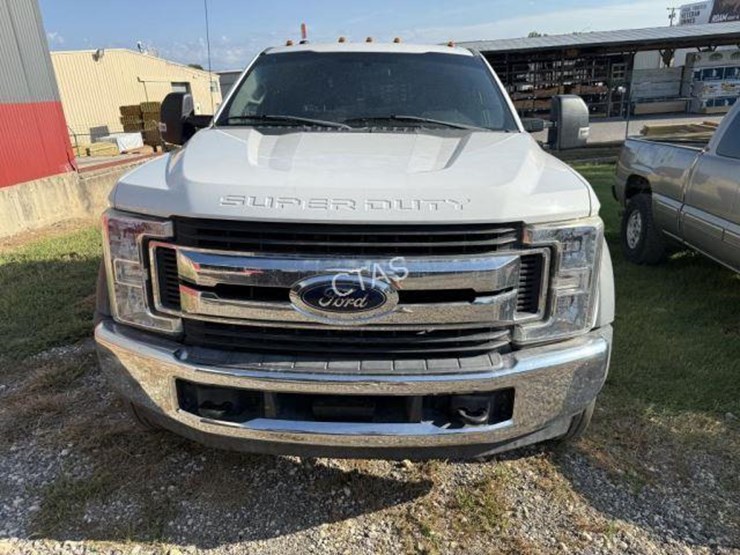 2019-ford-f550-image-3