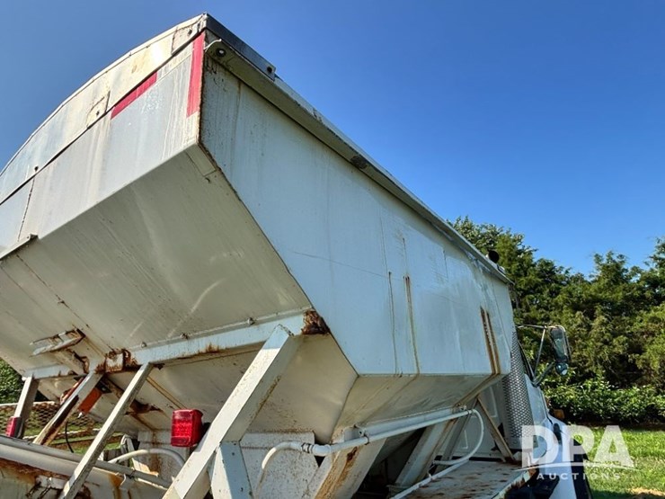 2000-sterling-dry-tender-truck-(gp11245,-unit-123831)-image-48