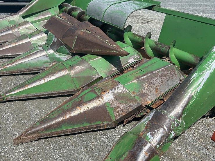 john-deere-444-image-6