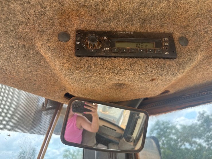 2014-deere-544k-image-30