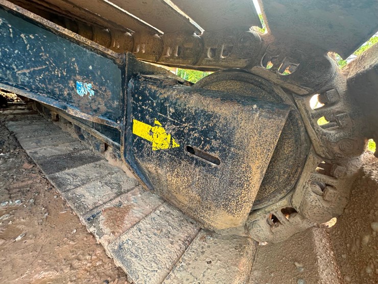 2018-deere-245g-lc-image-10