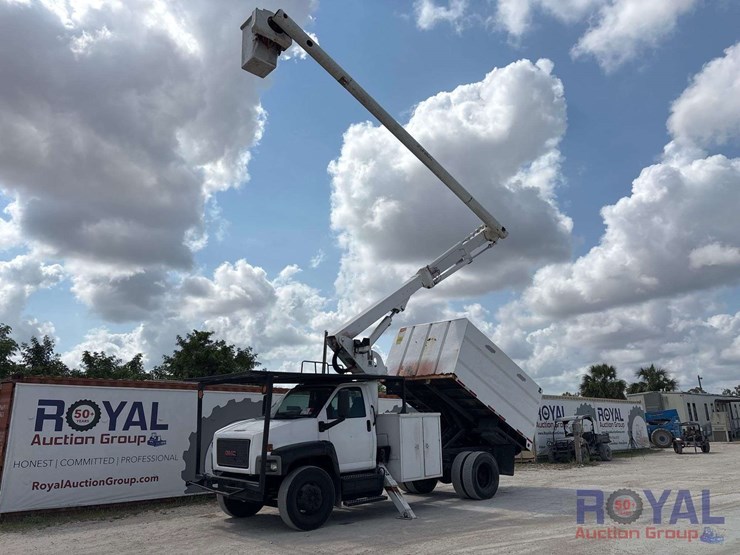 2008-gmc-c7500-altec-lrv55-55ft-forestry-bucket-truck-image-1