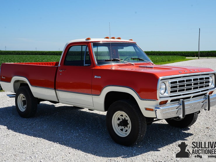 1973-dodge-d200-4x4-pickup-image-3