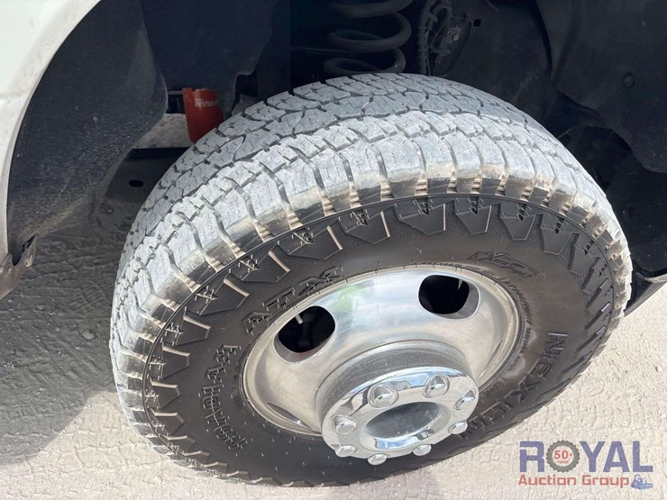 2018-ford-f350-image-22