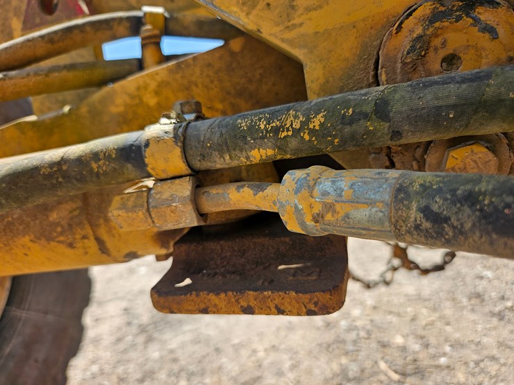 2002-caterpillar-12h-image-104