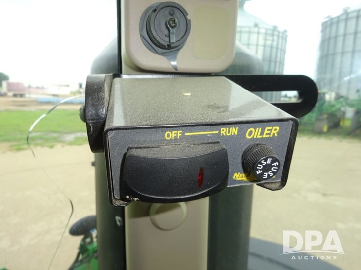 2016-john-deere-r4045-image-90