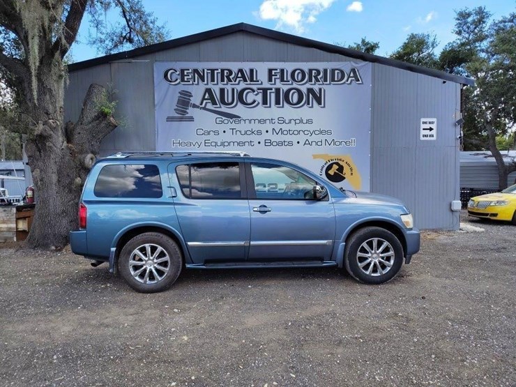 2008-infiniti-qx56-image-1