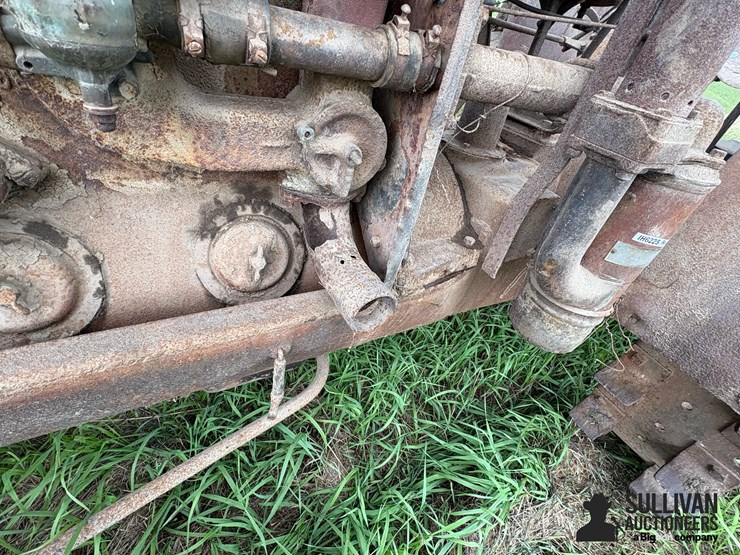 mccormick-deering-10-20-antique-tractor-image-20