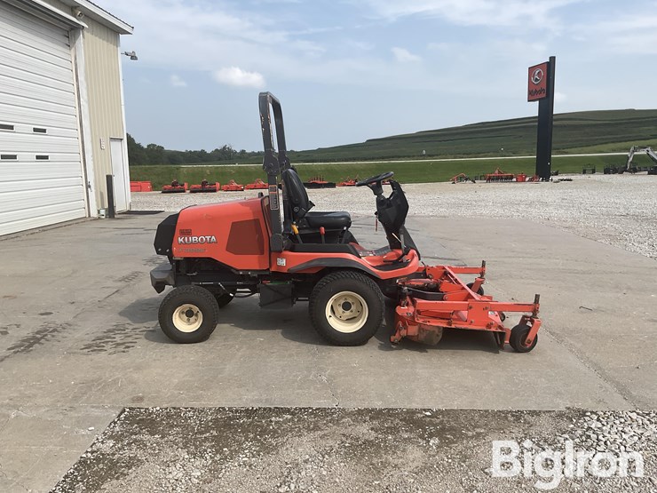 2014-kubota-f3990-commercial-72”-zero-turn-lawnmower-image-4