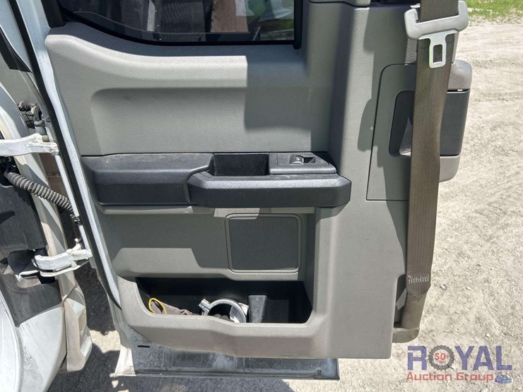 2017-ford-f550-image-24