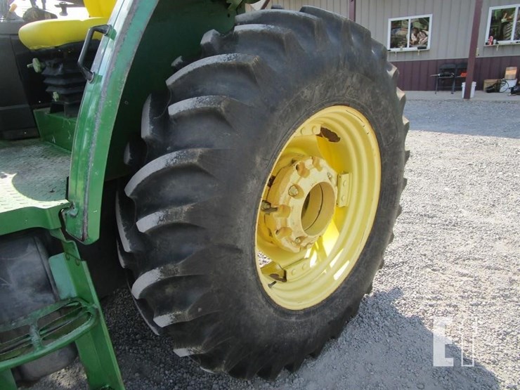 john-deere-6405-image-11