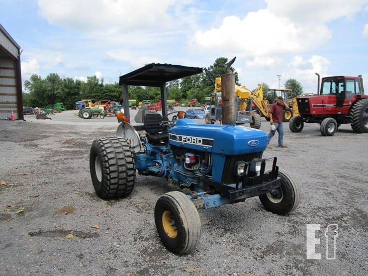ford-3930-image-12