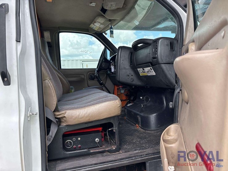 2008-gmc-c7500-altec-lrv55-55ft-forestry-bucket-truck-image-22