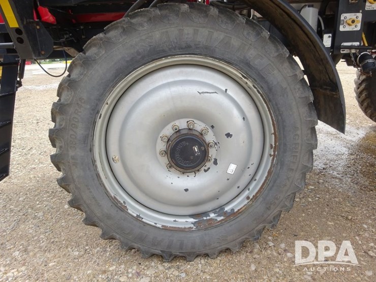 2015-case-ih-patriot-4440-image-42