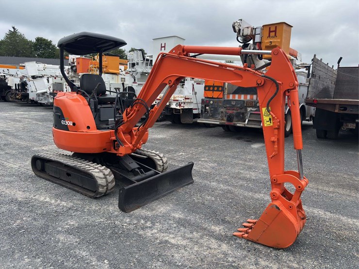 2004-hitachi-ex30u-image-7