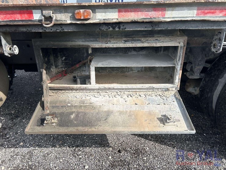 2008-kenworth-t300-image-25