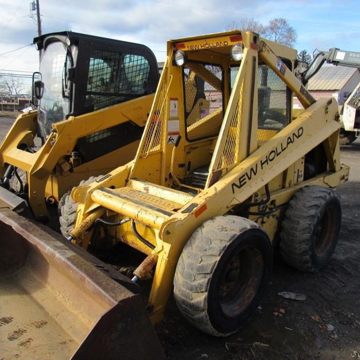 NEW HOLLAND L779