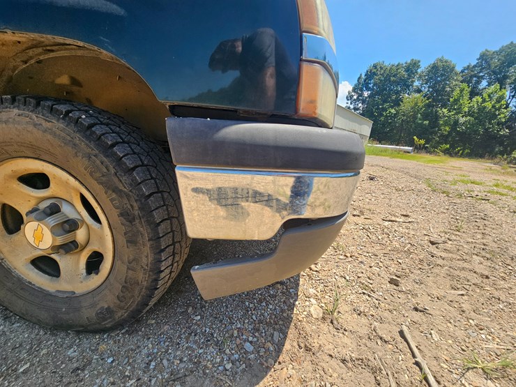 2004-chevrolet-silverado-image-63