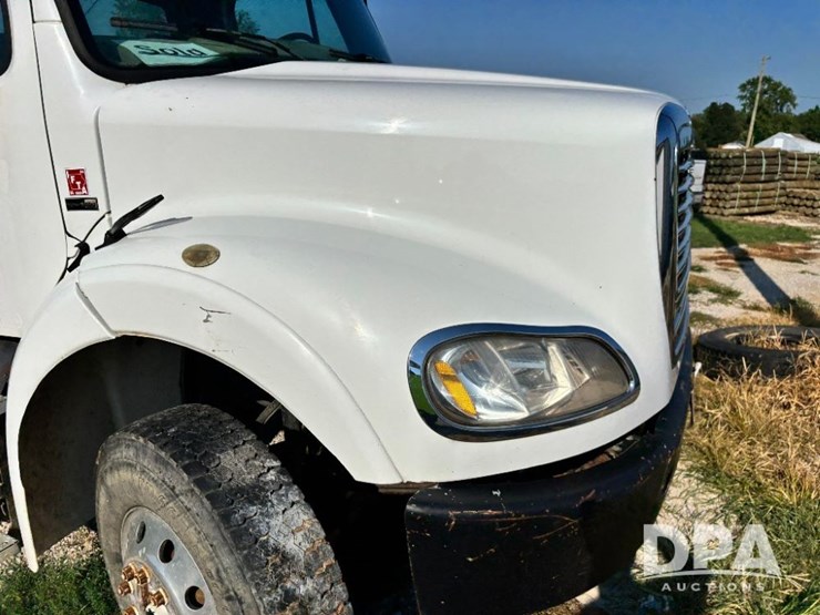 2011-freightliner-truck-(gp11247,-unit-115385)-image-41