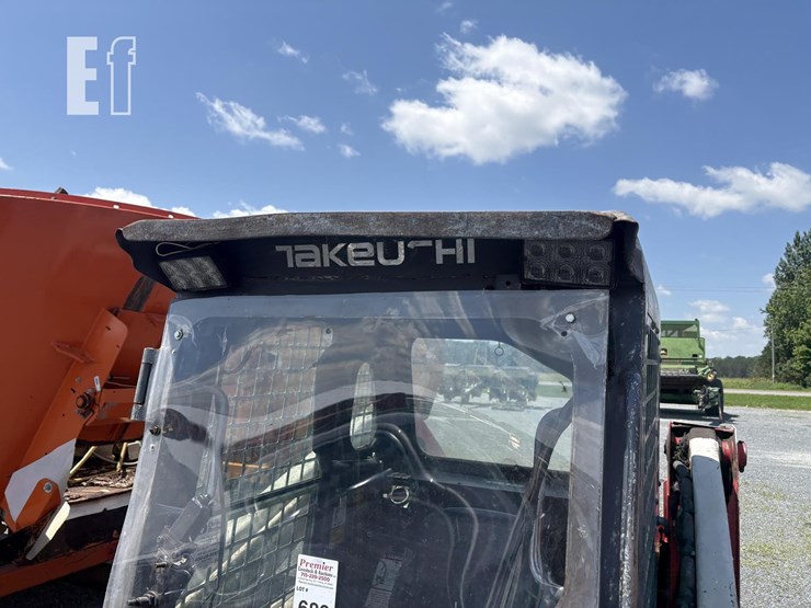 takeuchi-tl220-image-4