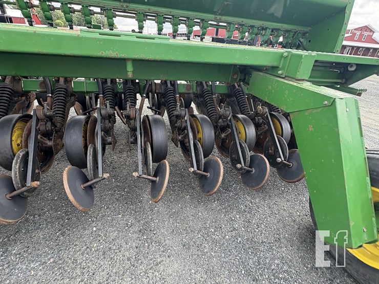 john-deere-750-image-17
