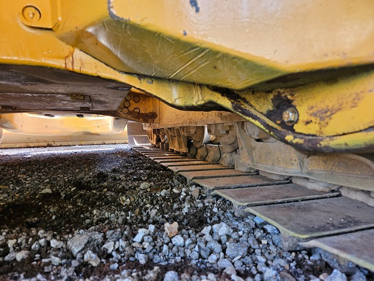 2018-komatsu-d37px-23-image-50