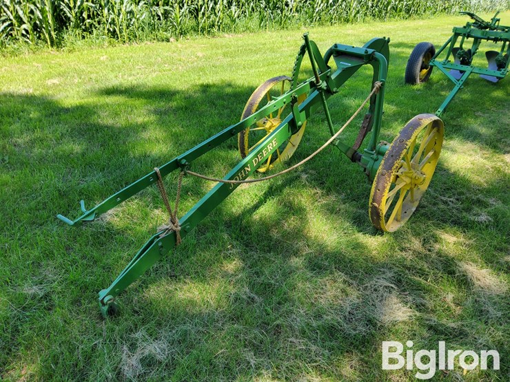john-deere-pull-type-single-shank-ripper-image-1