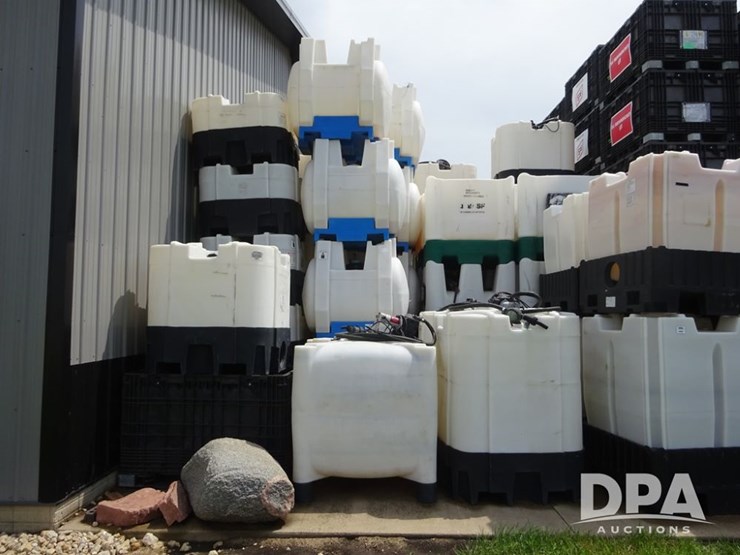 poly-shuttle-tanks-(pz13768)-image-3