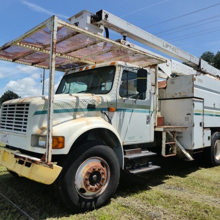 2000 INTERNATIONAL 4700
