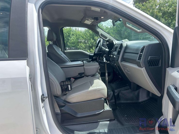 2019-ford-f350-image-43