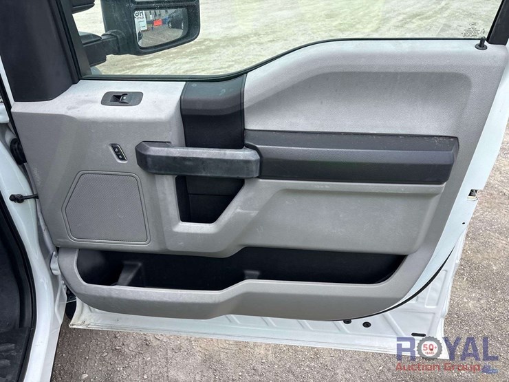 2018-ford-f550-image-25