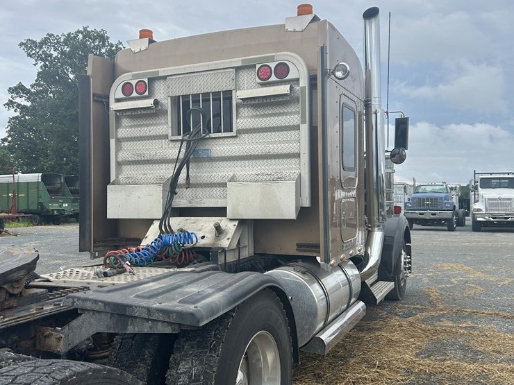 2006-kenworth-w900l-image-9
