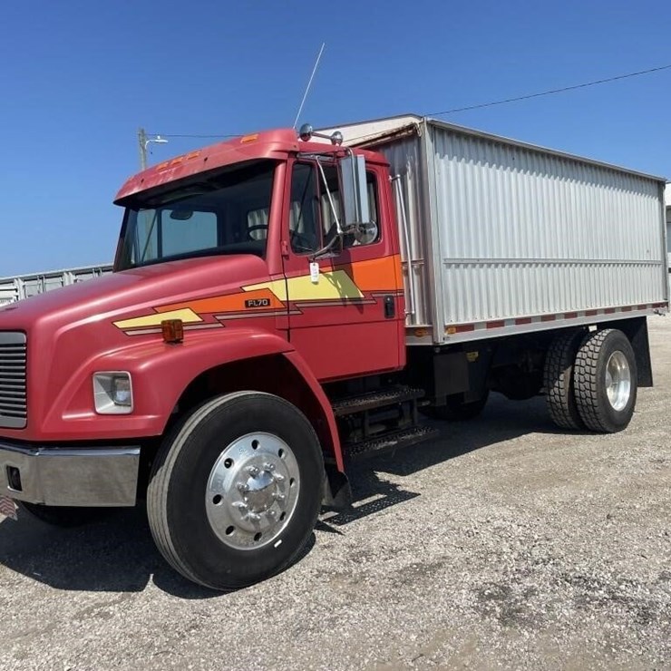 1993 FREIGHTLINER FL70