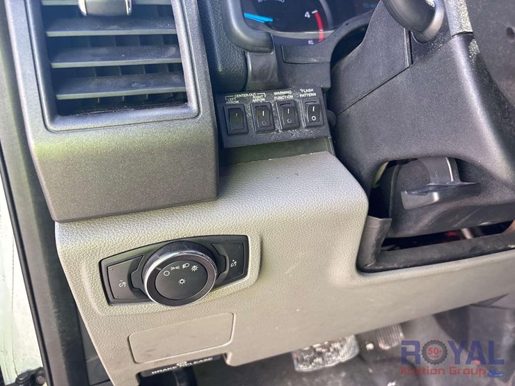 2017-ford-f550-image-9