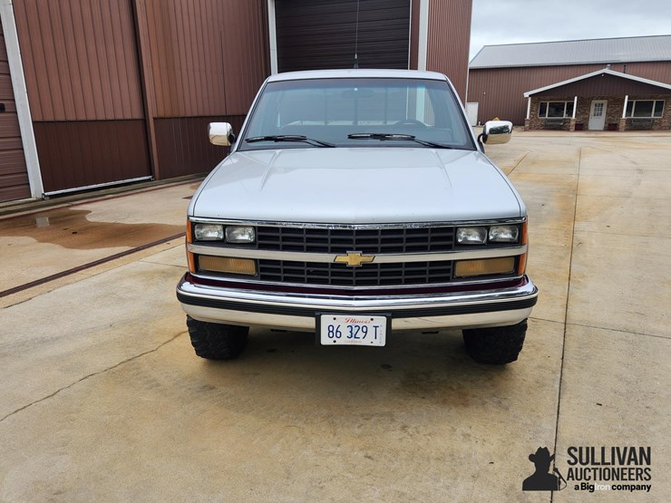 1989-chevrolet-3500-image-2