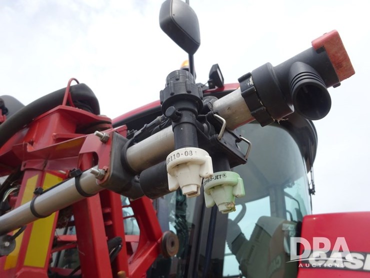 2015-case-ih-patriot-4440-image-59