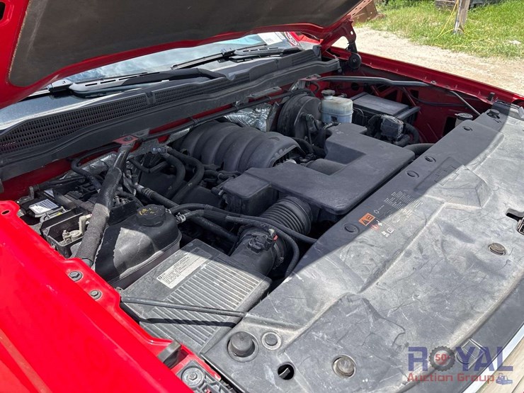 2015-chevrolet-silverado-image-9