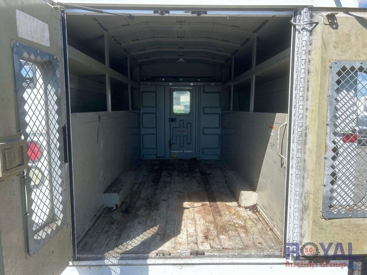 2016-ford-e350-image-19