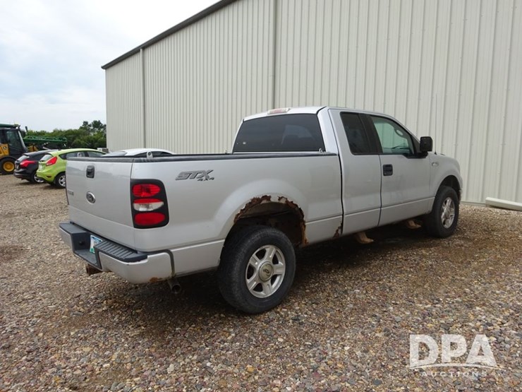 2004-ford-f150-image-13