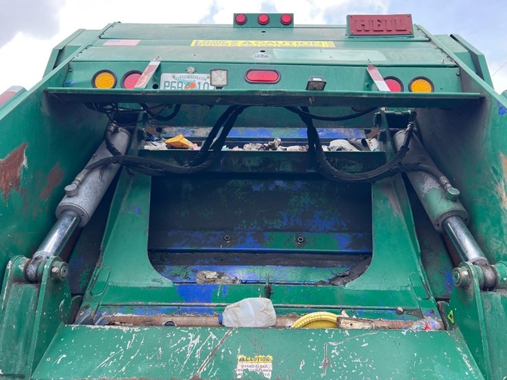 2015-mack-leu633-image-22
